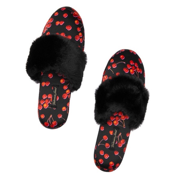 Victoria's Secret Black & Red Cherry Satin Slippers Size 9/10 Large - Picture 2 of 12